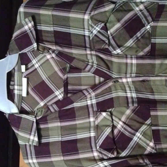 New York and Co. Button Down Shirt - Picture 2 of 4